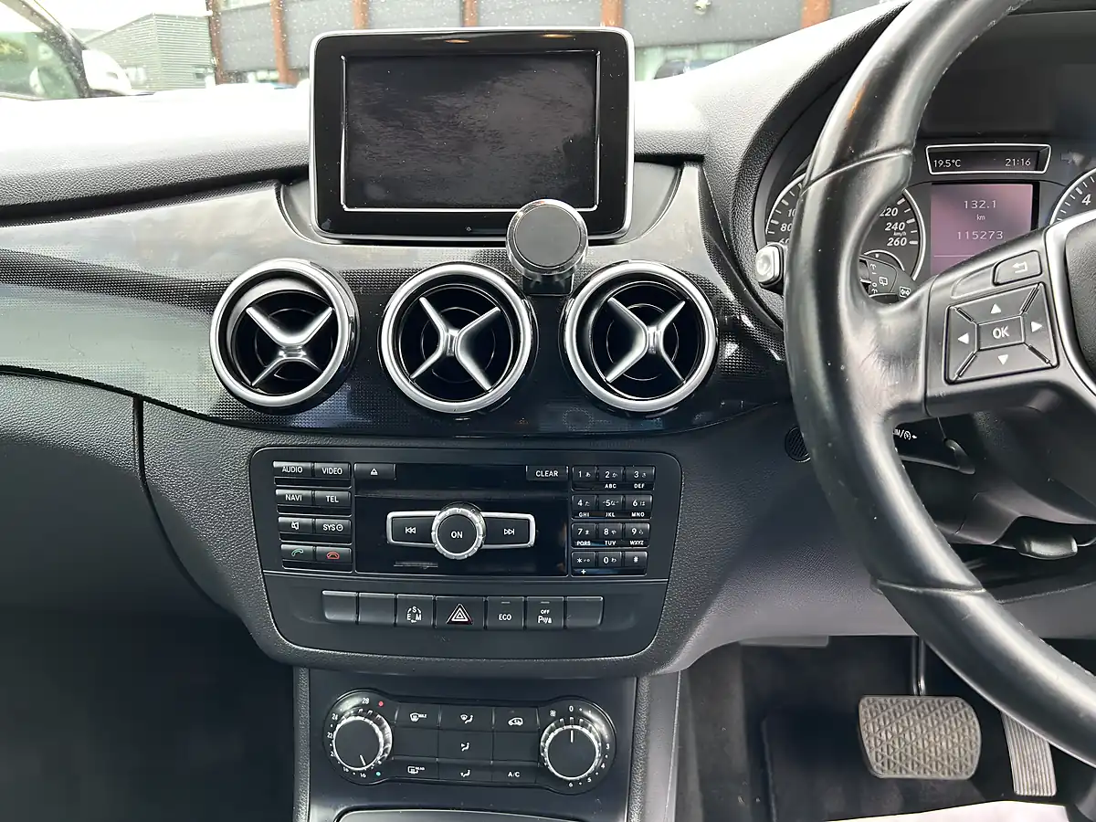 Used Mercedes B Class Black - Interior and Exterior details 9