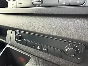 Used Mercedes-Benz Sprinter Progressive Chassis Cab White - Interior and Exterior details 16