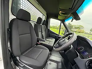Used Mercedes-Benz Sprinter Progressive Chassis Cab White - Interior and Exterior details 6