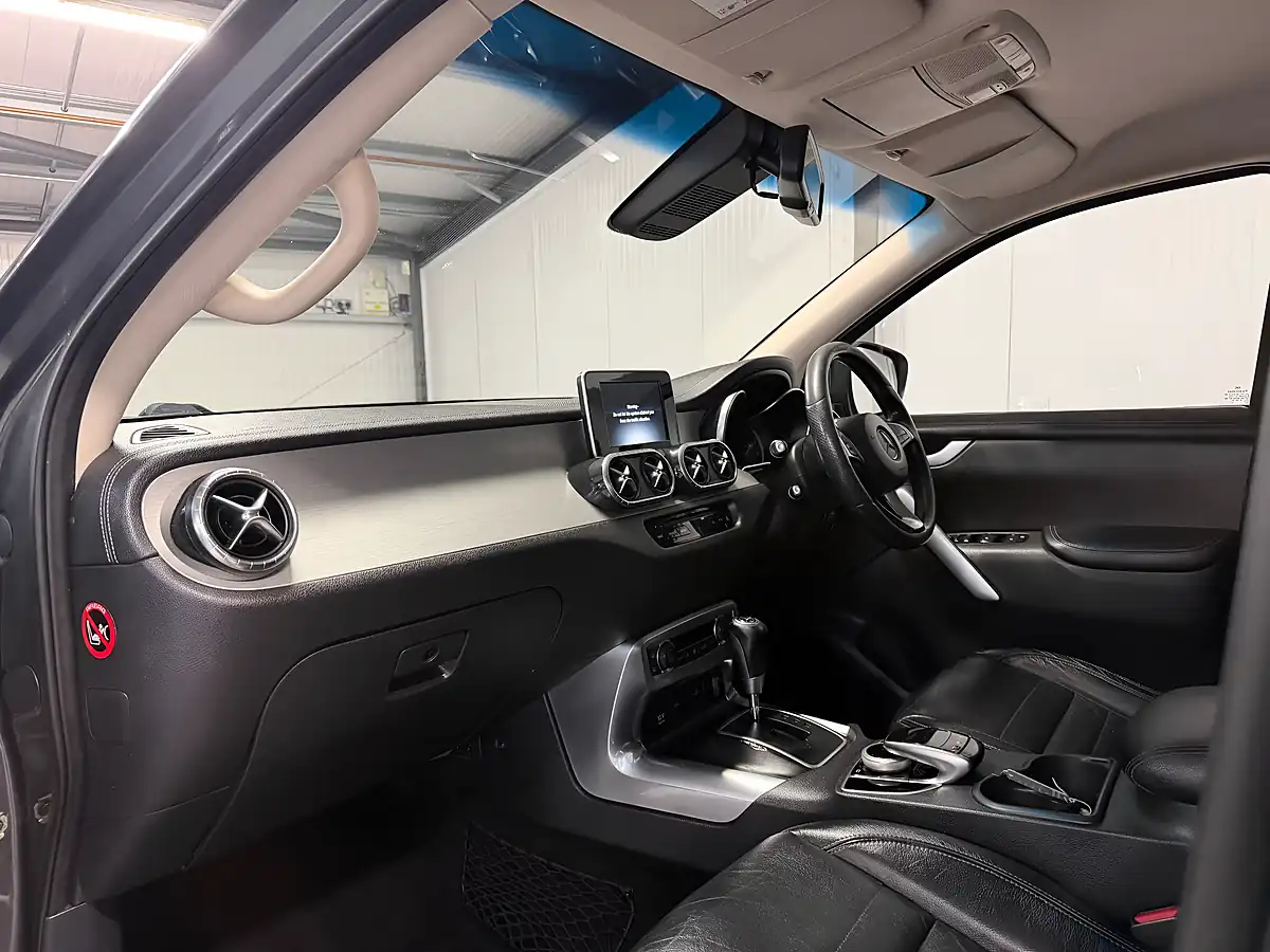 Used Mercedes-Benz X-Class Power Double Cab Grey Metallic - Interior and Exterior details 12