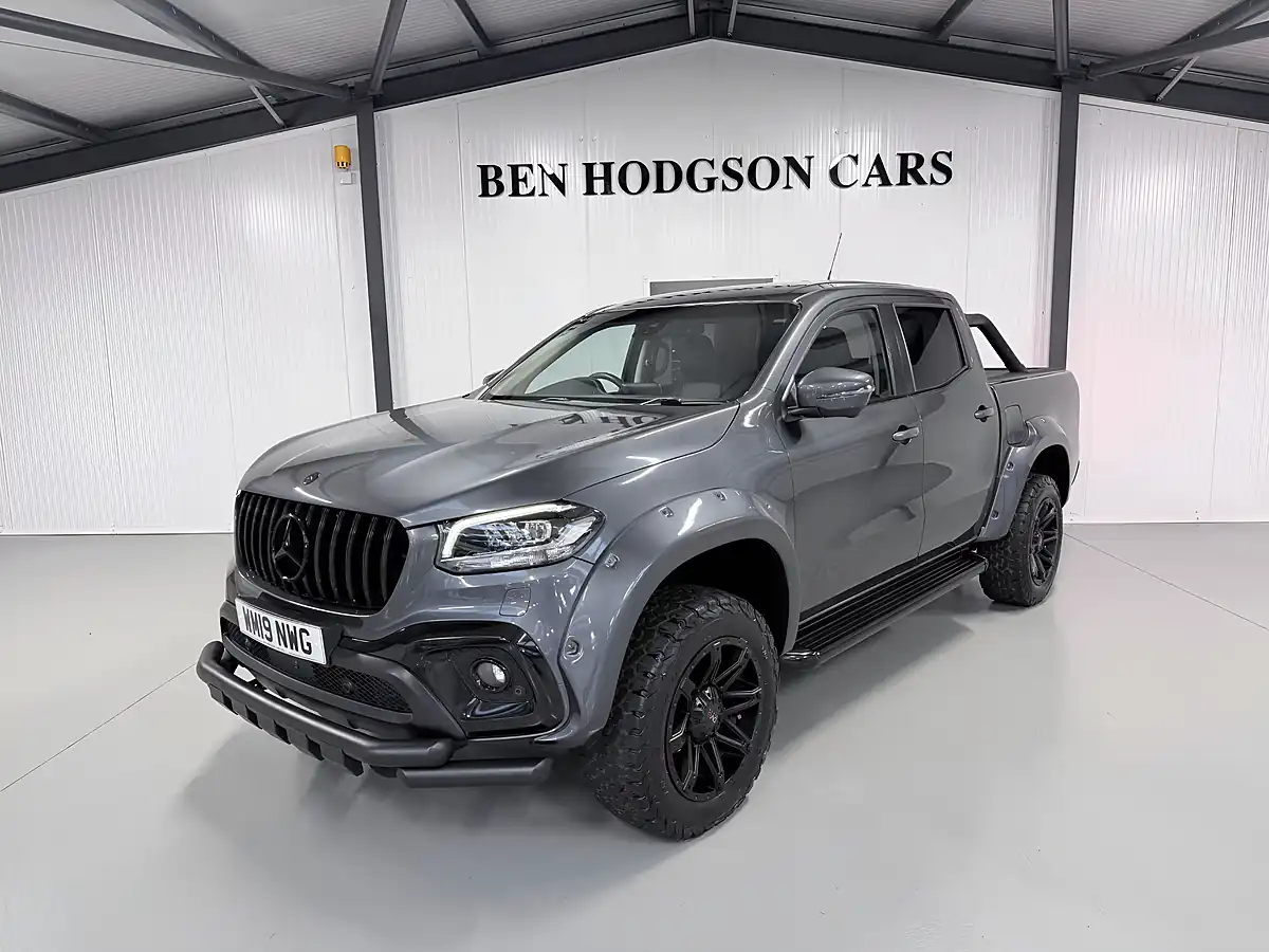 Used Mercedes-Benz X-Class Power Double Cab Grey Metallic - Interior and Exterior details 9