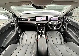 Used MG Hs Trophy White - Interior and Exterior details 11