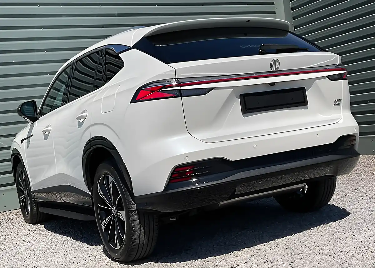 Used MG Hs Trophy White - Interior and Exterior details 13