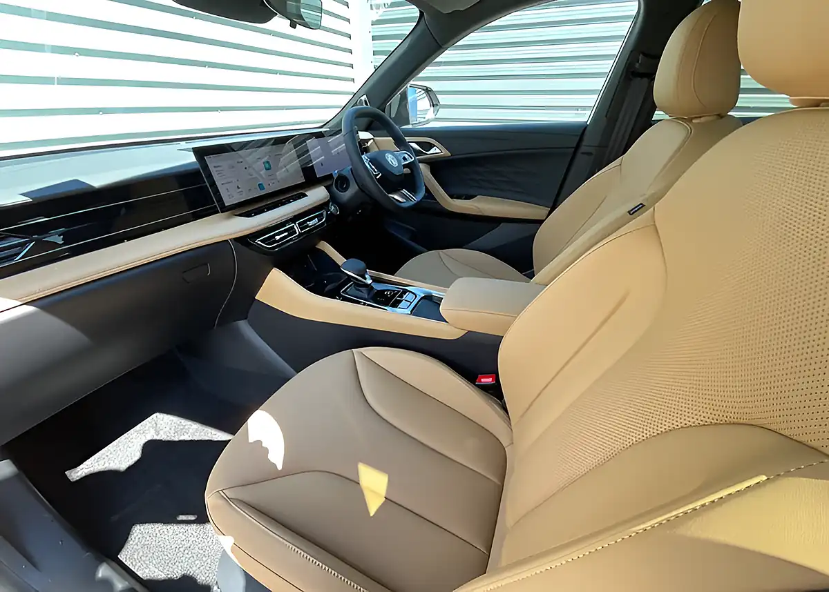 Used MG Hs Trophy White - Interior and Exterior details 14