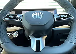 Used MG Hs Trophy White - Interior and Exterior details 19