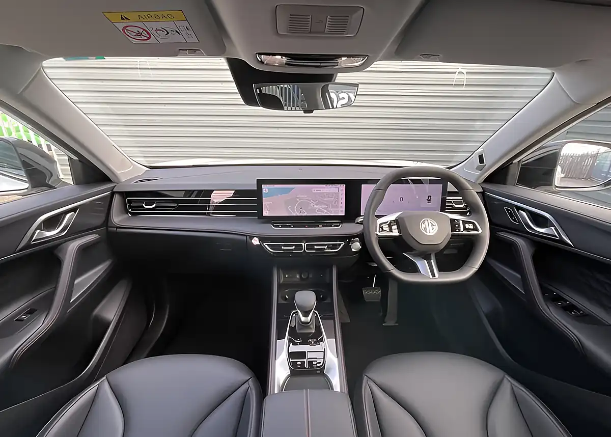 Used MG Hs Trophy White - Interior and Exterior details 12