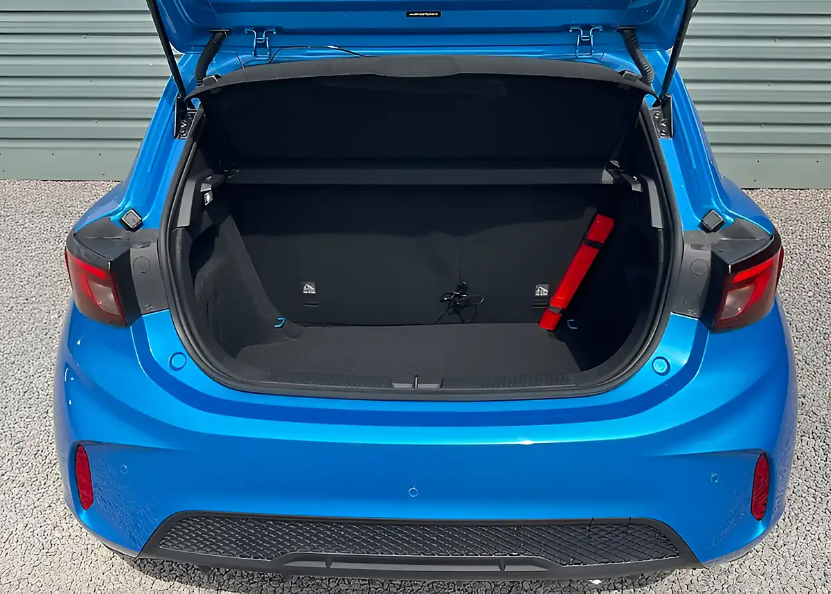 Used MG MG3 Trophy Blue - Interior and Exterior details 11