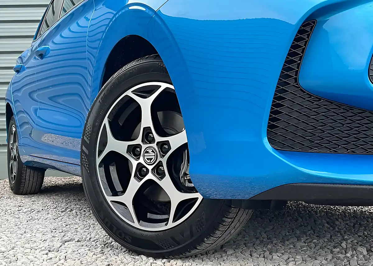 Used MG MG3 Trophy Blue - Interior and Exterior details 2