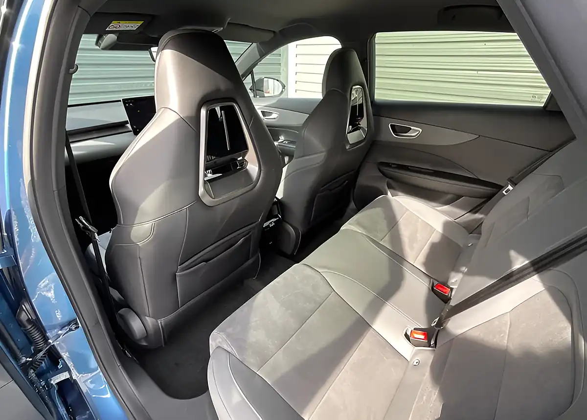 Used MG MG4 EV Xpower AWD Blue - Interior and Exterior details 16