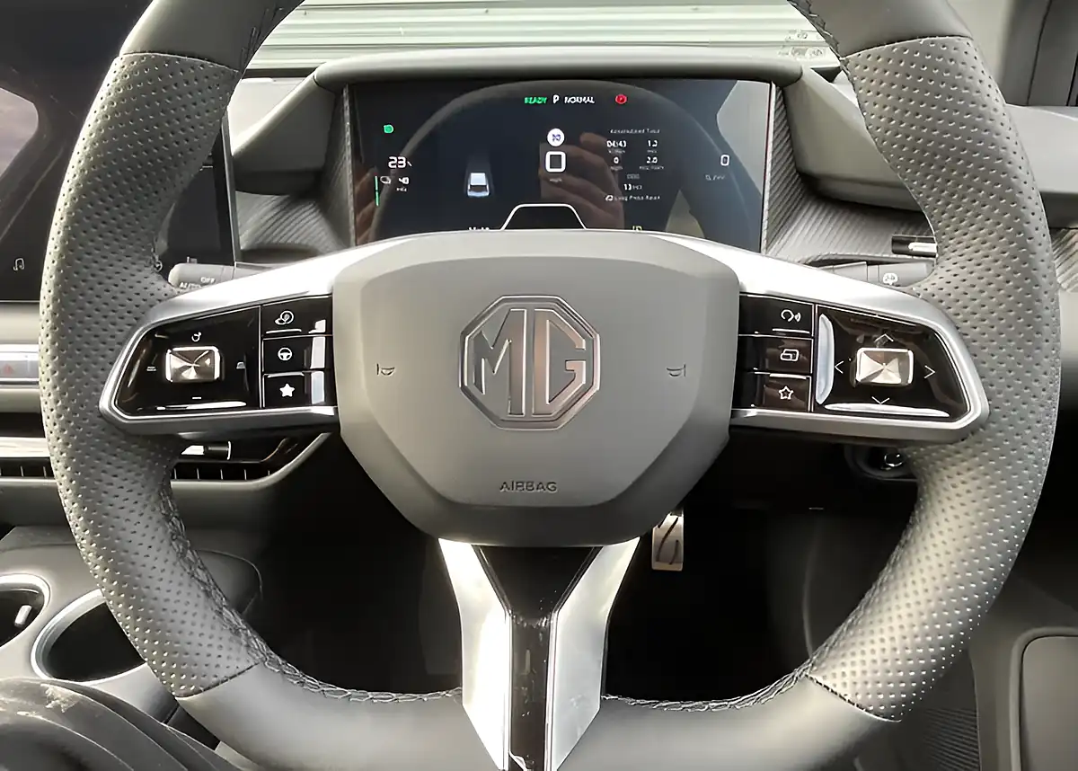 Used MG MG4 EV Xpower AWD Blue - Interior and Exterior details 20