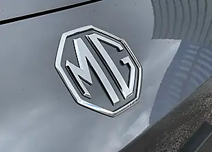 Used MG MG4 Urban Premium Long Range Grey - Interior and Exterior details 4