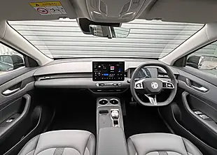 Used MG MGS5 EV Trophy Black - Interior and Exterior details 12