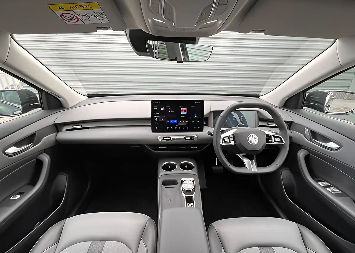 Used MG MGS5 EV Trophy Black - Interior and Exterior details 12