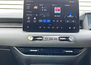 Used MG MGS5 EV Trophy Black - Interior and Exterior details 18