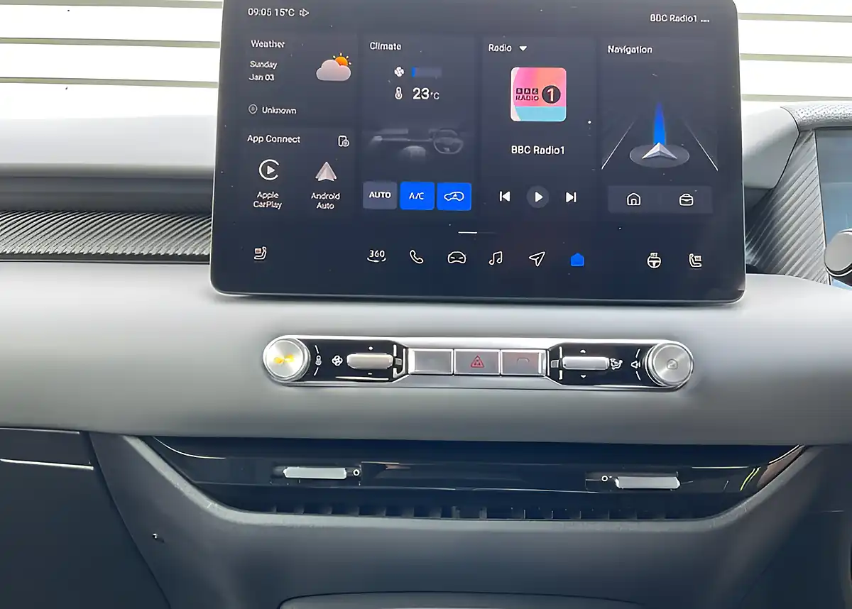 Used MG MGS5 EV Trophy Black - Interior and Exterior details 18