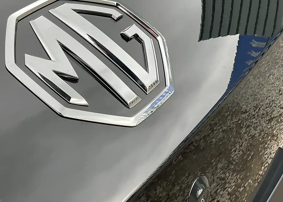 Used MG MGS5 EV Trophy Black - Interior and Exterior details 4