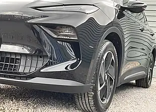Used MG MGS5 EV Trophy Black - Interior and Exterior details 5