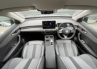 Used MG MGS5 EV Trophy Silver - Interior and Exterior details 12