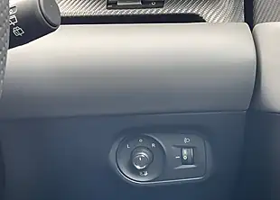 Used MG MGS5 EV Trophy Silver - Interior and Exterior details 18