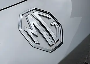 Used MG MGS5 EV Trophy Silver - Interior and Exterior details 4