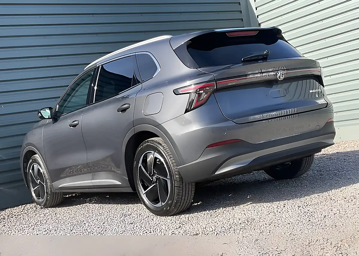 Used MG MGS5 Trophy Grey - Interior and Exterior details 14