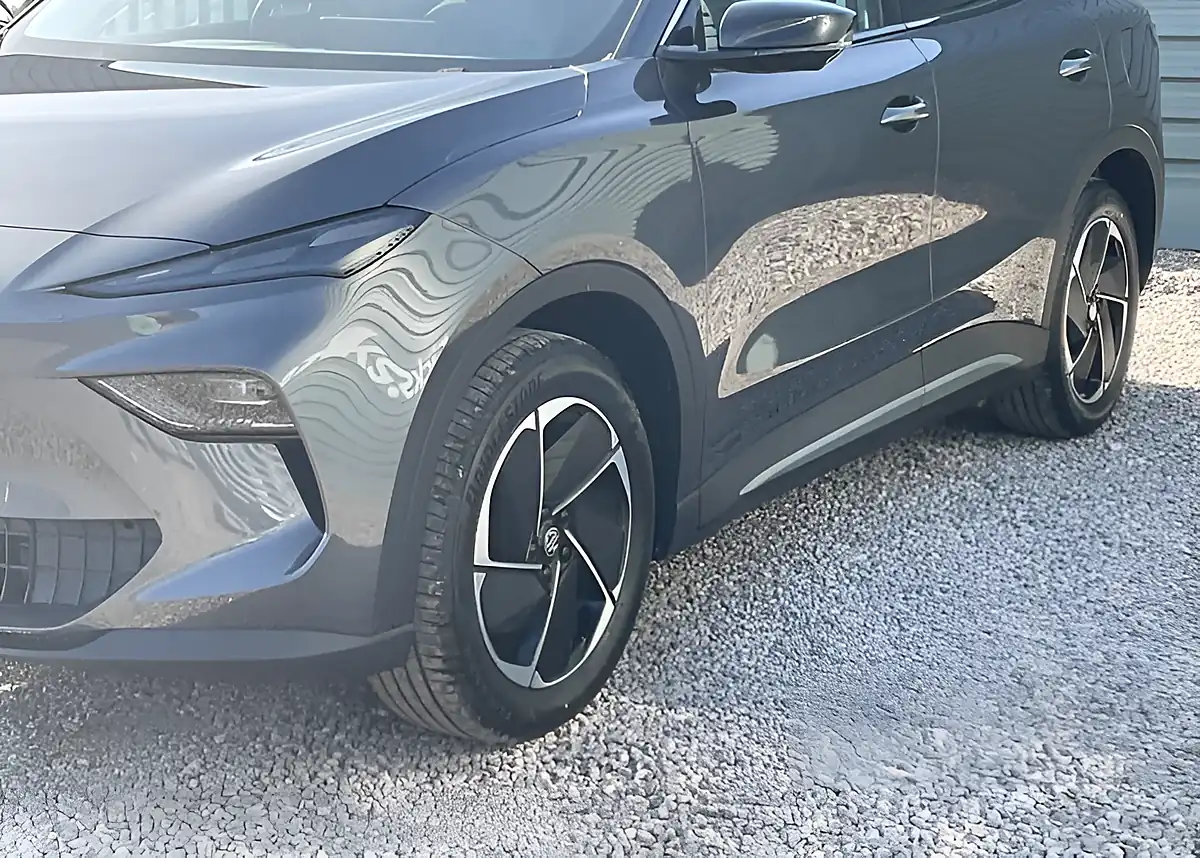 Used MG MGS5 Trophy Grey - Interior and Exterior details 5