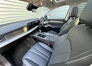 Used MG MGS9 Premium Green - Interior and Exterior details 10