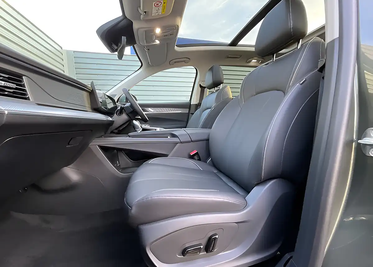 Used MG MGS9 Premium Green - Interior and Exterior details 11
