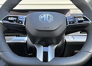 Used MG MGS9 Premium Green - Interior and Exterior details 18
