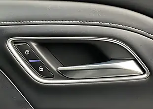 Used MG Zs Trophy Silver - Interior and Exterior details 17