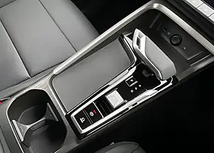 Used MG Zs Trophy Silver - Interior and Exterior details 20