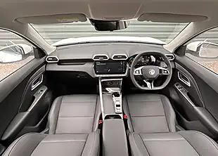 Used MG Zs Trophy White - Interior and Exterior details 12