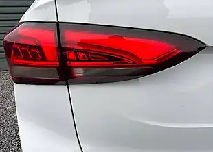 Used MG Zs Trophy White - Interior and Exterior details 13
