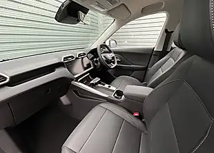 Used MG Zs Trophy White - Interior and Exterior details 15