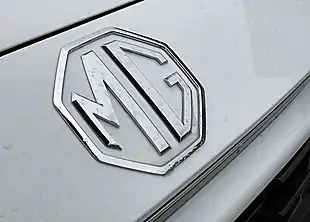 Used MG Zs Trophy White - Interior and Exterior details 4