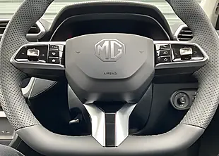 Used MG ZS Trophy White - Interior and Exterior details 19
