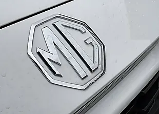 Used MG ZS Trophy White - Interior and Exterior details 4