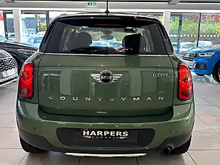 Used MINI Countryman Cooper Jungle Green - Interior and Exterior details 5