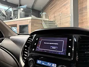 Used Mitsubishi L200 Barbarian Amazon Green - Interior and Exterior details 15