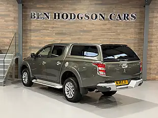 Used Mitsubishi L200 Barbarian Amazon Green - Interior and Exterior details 3