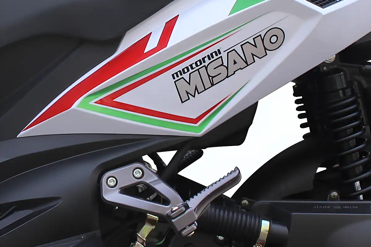 Used Motorini Misano Red Or Green - Interior and Exterior details 4