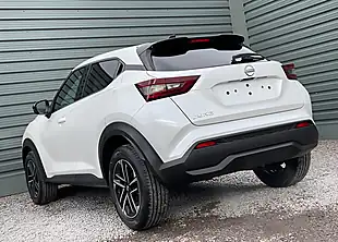Used Nissan Juke N-Connecta Pearl White - Interior and Exterior details 10