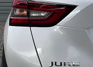 Used Nissan Juke N-Connecta Pearl White - Interior and Exterior details 14