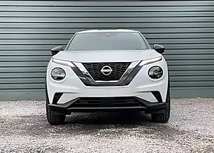 Used Nissan Juke N-Connecta Pearl White - Interior and Exterior details 6
