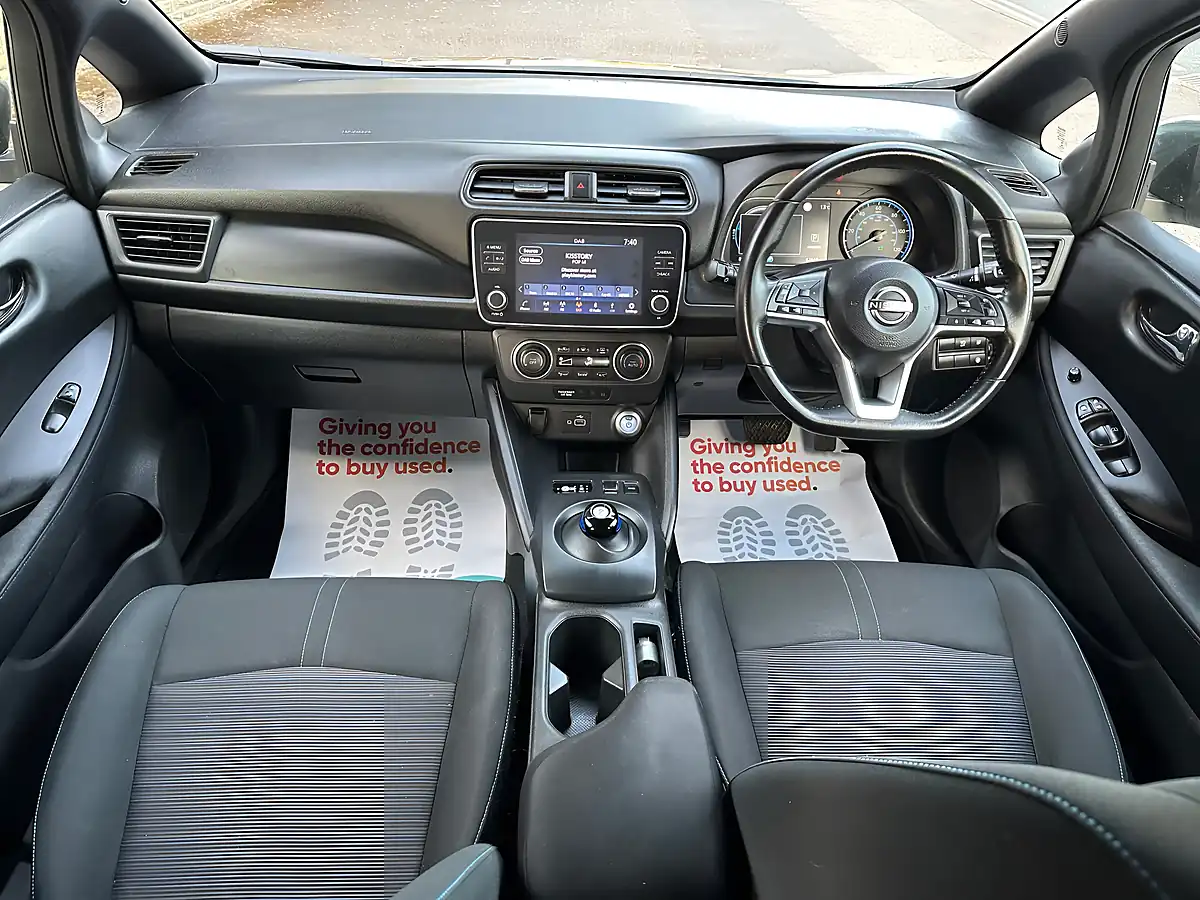Used Nissan Leaf Acenta Grey - Interior and Exterior details 6