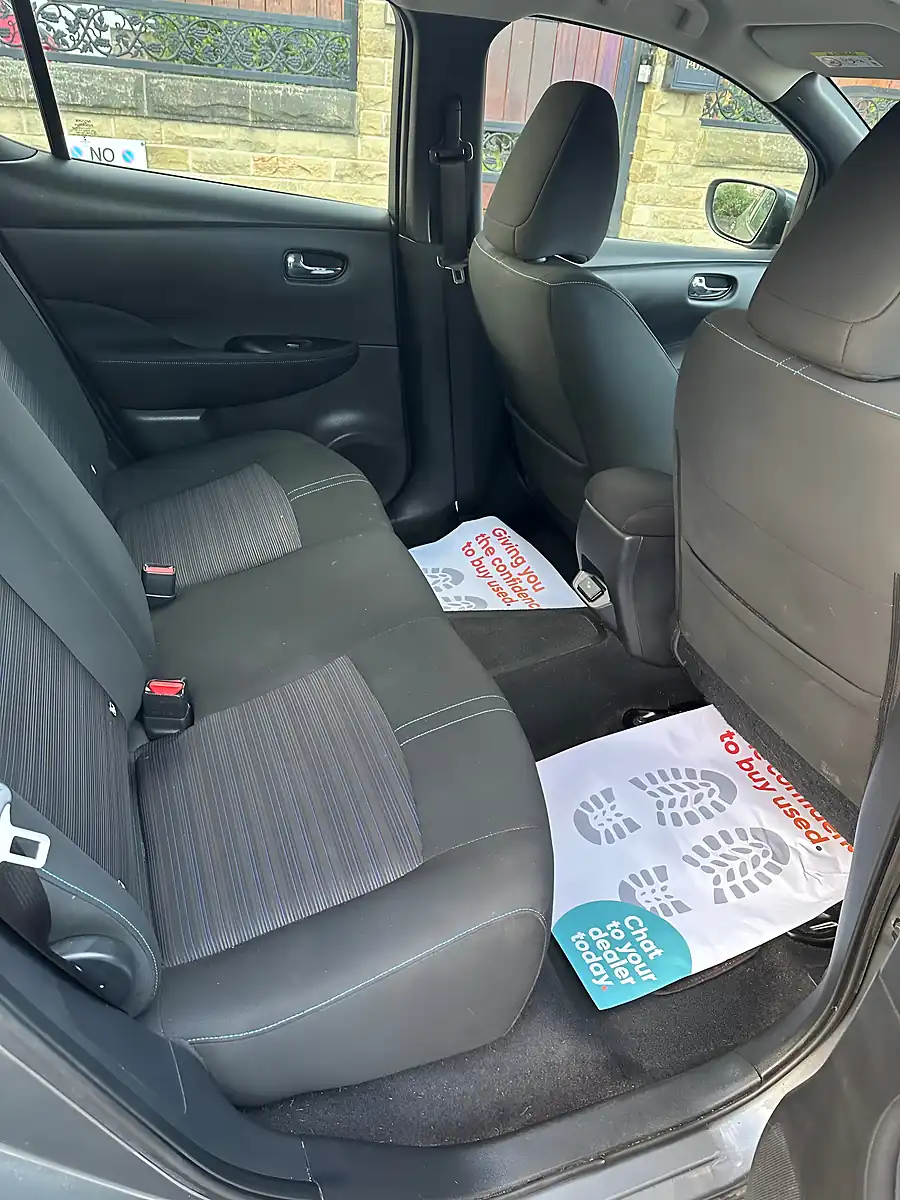 Used Nissan Leaf Acenta Grey - Interior and Exterior details 8