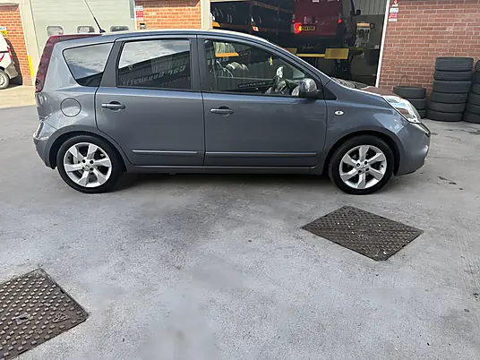 Nissan Note 1.6 Automatic