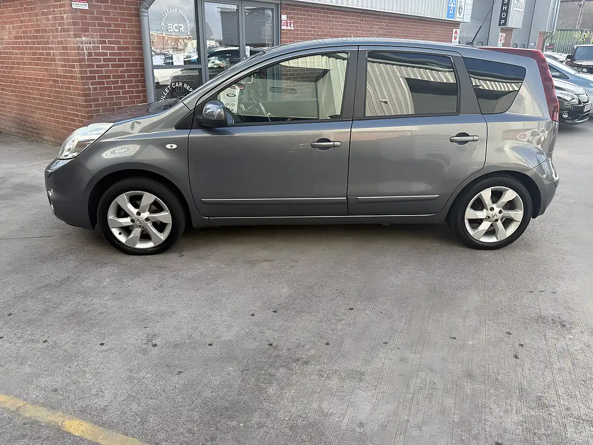 Used Nissan Note Grey - Interior and Exterior details 2