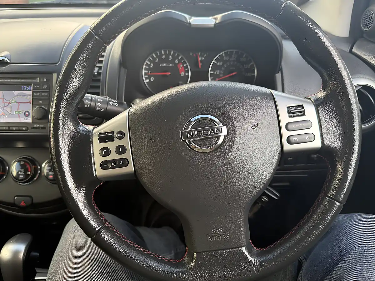 Used Nissan Note Grey - Interior and Exterior details 7