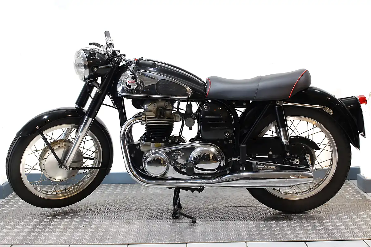 Used Norton Dominator 88 Black - Interior and Exterior details 9